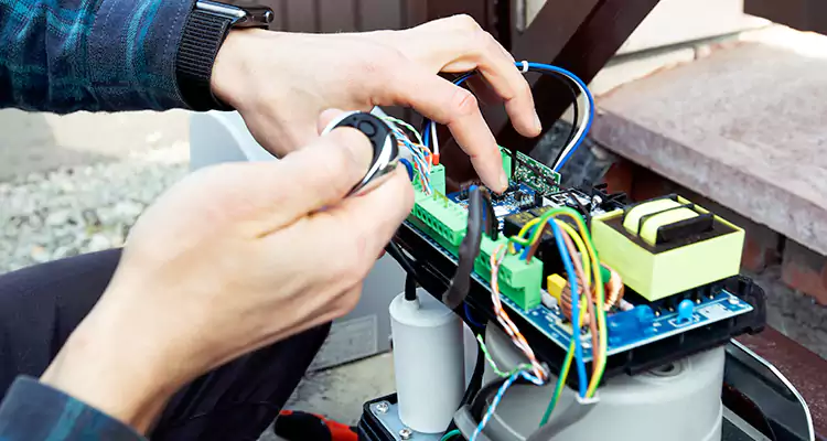 Automatic Driveway Gate Repair in St. Petersburg, FL