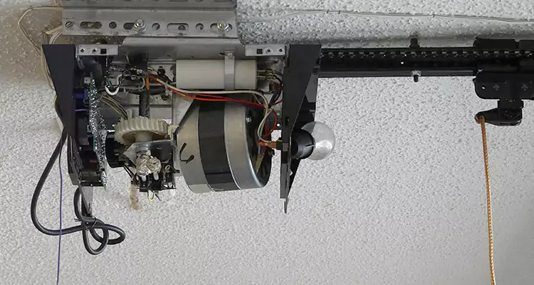 Emergency Garage Door Opener Repair in St. Petersburg, FL