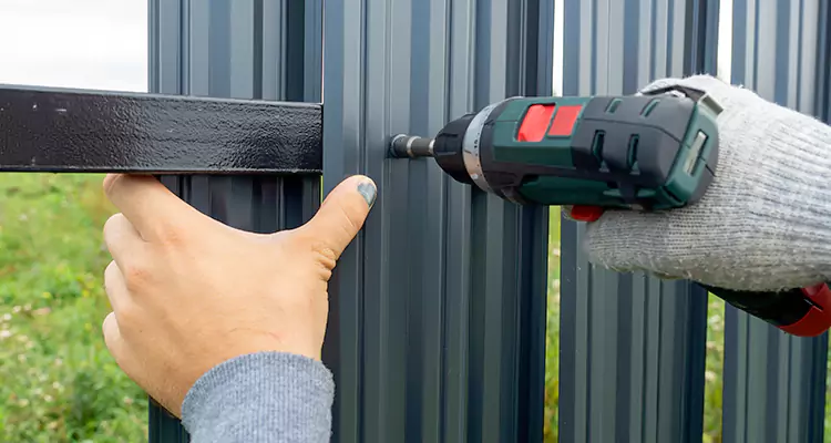 Metal Gate Repair in St. Petersburg, FL