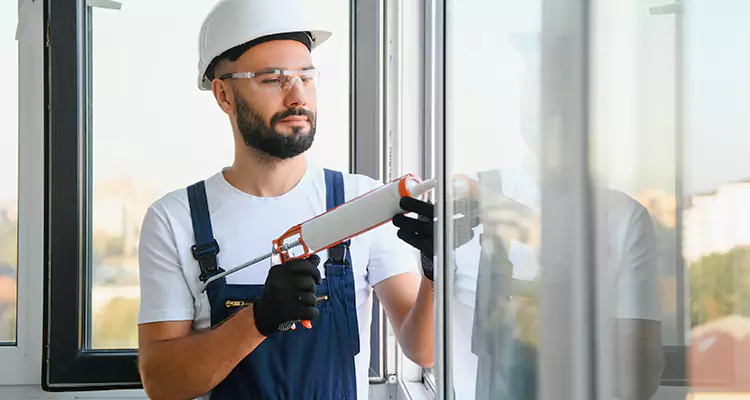 Retractable Screens Repair for Patio in St. Petersburg, FL