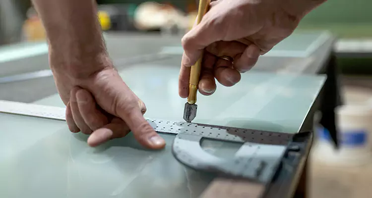 Glass Scratch Repair in St. Petersburg, FL