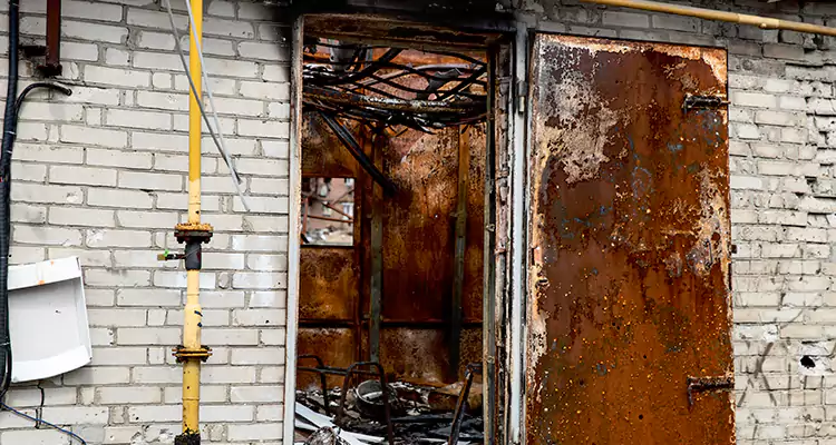 Metal Door Rust Repair in St. Petersburg, FL