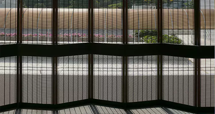 Front Screen Door Repair in St. Petersburg, FL